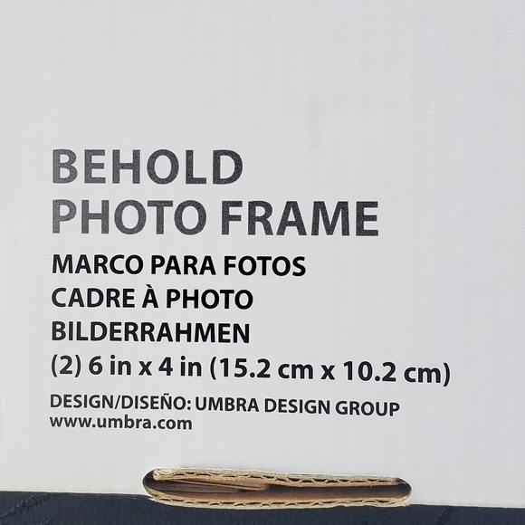 Umbra Behold Photo Frame Holds 2 6"x4" Photos Frame 14"x11" Silver New - Picture 6 of 6